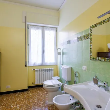 Casa Vittoria Di San Martino * Genua