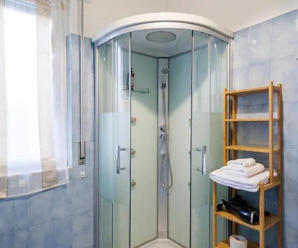 Pensjonat Casa Vittoria Di San Martino Genua